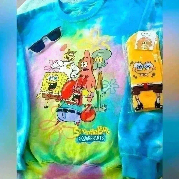 🧽 3-pc bundle: SpongeBob & Friends tie-dye Sweatshirt, glasses, and ankle socks - Picture 1 of 4